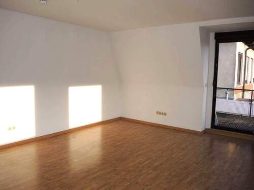 Wohnzimmer - 2 Zimmer Etagenwohnung in Bad Brückenau