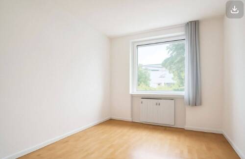 Zimmer 4 mit KI Möbel entfernt - frisch möbliertes 11qm-Zimmer in toller 93m²-5er-Damen-WG ab 01.11.2025 frei!