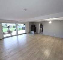 Erdgeschoss, renoviert und mit Garten - Rüsselsheim am Main