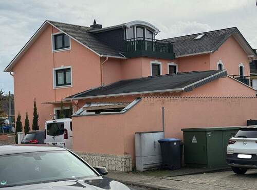 Straßenansicht - 1 Zimmer Mehrfamilienhaus, Wohnhaus zum Kaufen in Kruft