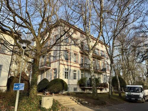 Eingangsansicht - Etagenwohnung mit 55,00 m&sup2; in Flörsheim zum Kaufen