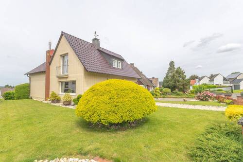 Haus & Gartenansicht - 3 Zimmer Einfamilienhaus in Menden