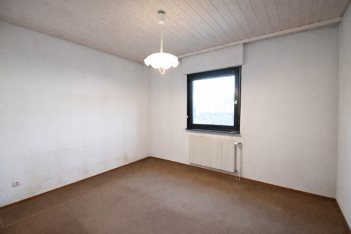 Schlafzimmer 2 - EG - 