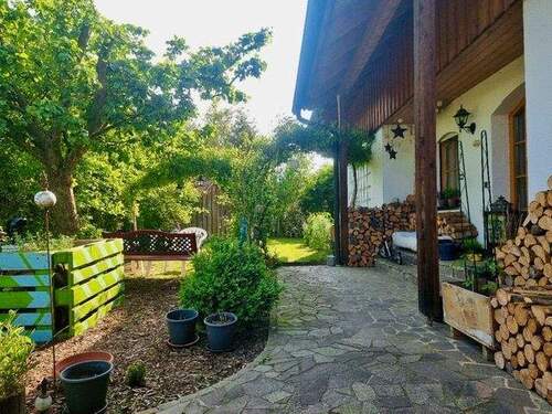 d035932c-0097-4bde-9826-0c9282178c7b.jpg - Einfamilienhaus mit 260,00 m&sup2; in Markt Rettenbach zum Kaufen