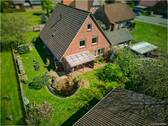 Drohnenansicht - Zweifamilienhaus in ruhiger Lage von Westerstede-Linswege