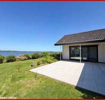 Gepflegter Bungalow in traumhafter Schleilage - Wohnen mit unverwechselbarem Wasserblick - Fahrdorf
