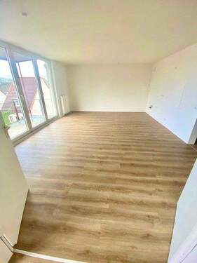 Wohnzimmer - 2 Zimmer Etagenwohnung zur Miete in Bremen