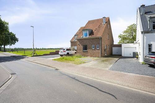 WWW.BOUWENS.DE - 5 Zimmer Doppelhaushälfte zum Kaufen in Heinsberg / Scheifendahl