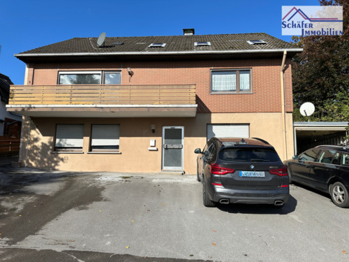 Frontansicht-Titelbild - Einfamilienhaus mit Einliegerwohnung mit Weitblick über ganz Balve