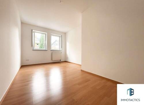 Ankleidezimmer 2. OG- (KI generiert) - 
