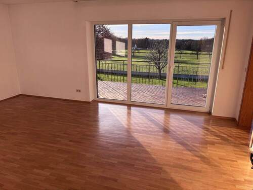 Wohnzimmer - 4 Zimmer Etagenwohnung in Bünde