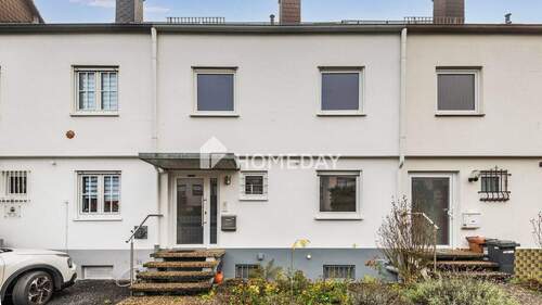 Außenansicht 2 - Gepflegtes Reihenmittelhaus mit Garage, Stellplatz und sonnigem Garten