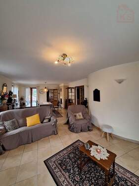 20251008_163452 - 8 Zimmer Einfamilienhaus in Saarlouis