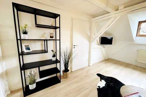 12 DG Wohnen Eingang - 