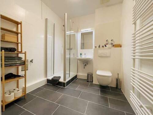 7 Bad - Mehrfamilienhaus, Wohnhaus in Zwickau zum Kaufen