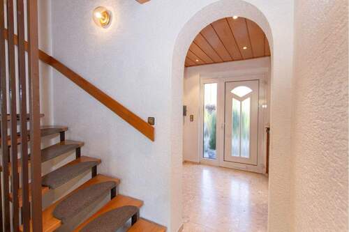 2.1 Diele - 5 Zimmer Reihenmittelhaus zum Kaufen in Castrop-Rauxel