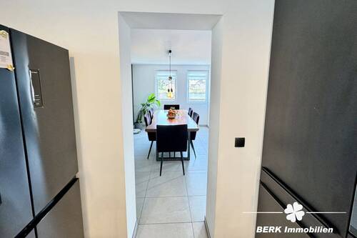 Zugang von Küche ins Esszimmer - 