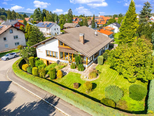 Außen - 8 Zimmer Einfamilienhaus in Aichstetten