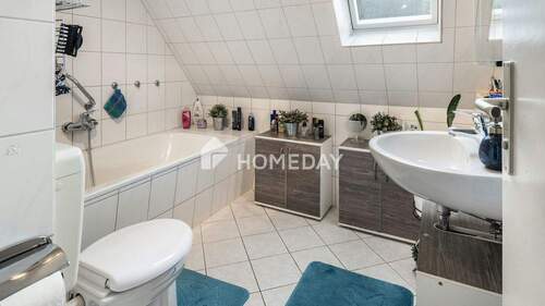 1. OG Badezimmer 1 - 