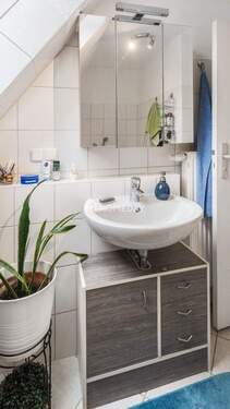 1. OG Badezimmer 2 - 