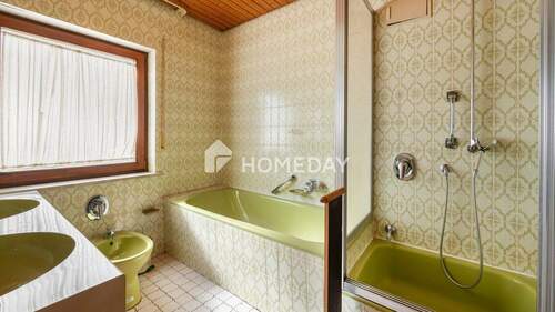 1. OG Badezimmer 1 - 