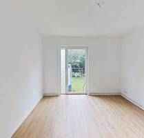 Moderne 2-Zimmer-Erdgeschosswohnung mit Badewanne und Garten - Nordenham Einswarden