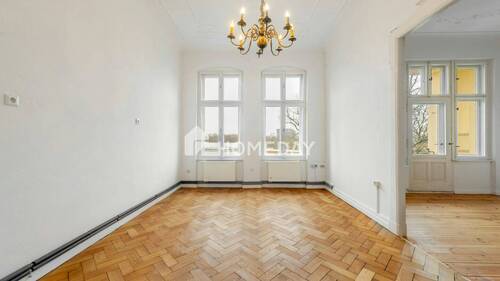 Esszimmer 1 - Großzügige 4-Zimmer-Wohnung mit Loggia in familienfreundlicher Lage