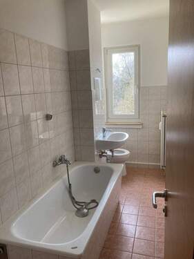 Badezimmer - Etagenwohnung mit 50,70 m&sup2; in Hagenow zur Miete