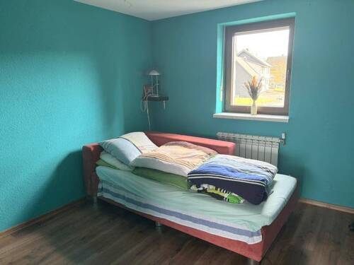 Schlafzimmer 2 OG - 