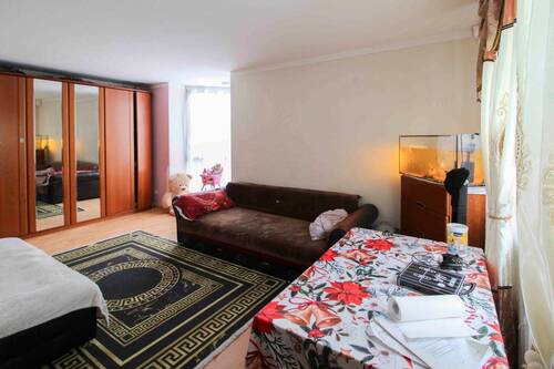 Wohnzimmer - 2 Zimmer Etagenwohnung zum Kaufen in Berlin
