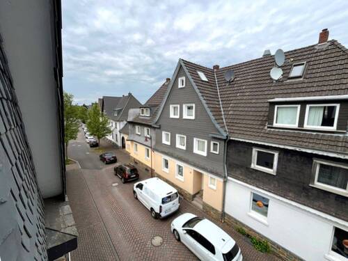 Vorderseite - Etagenwohnung mit 91,00 m&sup2; in Wissen zur Miete