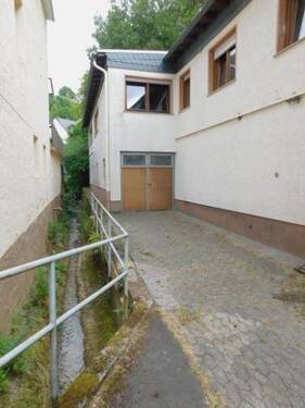KB4 Zufahrt Keller - 