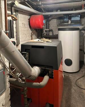 Gastherme im Keller – erneuerungswürdig - 