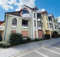 Zentral wohnen - 3-Zimmer-Wohnung mit zwei Balkonen, Tiefgarage & Aufzug in Göttingen