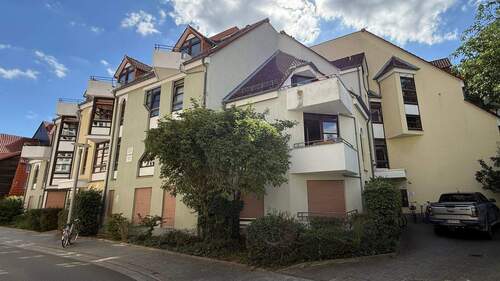 3 Hausansicht - 3 Zimmer Etagenwohnung in Göttingen