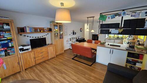 Wohnbereich - 3 Zimmer Etagenwohnung zum Kaufen in Sersheim