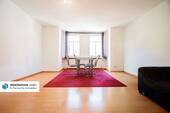 Wohnzimmer - Etagenwohnung mit 68,60 m&sup2; in Nürnberg zum Kaufen