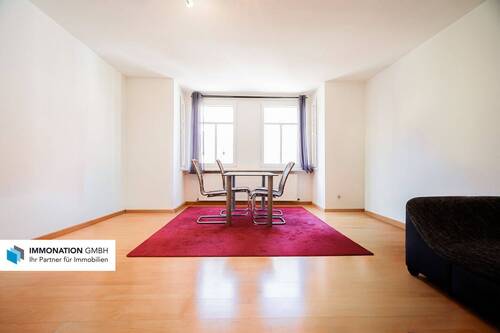 Wohnzimmer - Etagenwohnung mit 68,60 m&sup2; in Nürnberg zum Kaufen