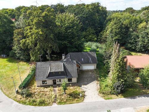 Außenansicht - Ruhig, naturnah und vielseitig: Perfektes Zuhause für Großfamilien