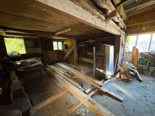 Innenansicht Nebengebäude mit Grube - 5 Zimmer Bauernhaus, Landhaus in Harsdorf