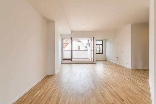 Wohnzimmer - Über den Dächern von Gohlis - charmante 2-Zimmer-Dachgeschosswohnung