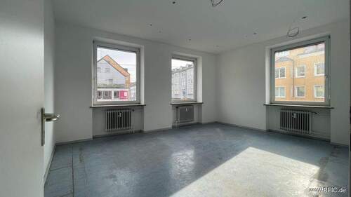 IMG_1332 - Büroetage in Toplage FFB - wird renoviert
