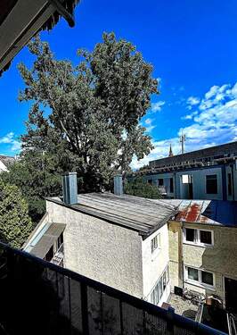 titel_hinterhof.jpg - 