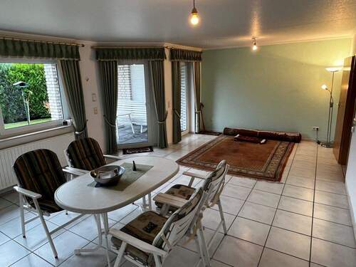 Wohnzimmer andere Seite - 