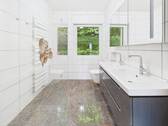 Badezimmer (Ergeschoss) - 