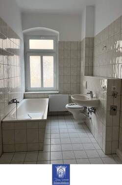 Bad - Etagenwohnung mit 62,00 m² in Pirna zur Miete