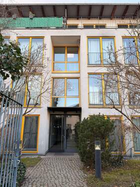 Hauseingangsansicht - 