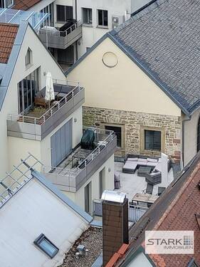 Blick von oben auf die Terrasse.jpg - 