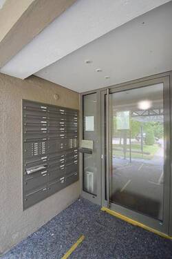 Hauseingang - 2 Zimmer Etagenwohnung zum Kaufen in Konstanz