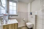 WC mit Dusche OG - 